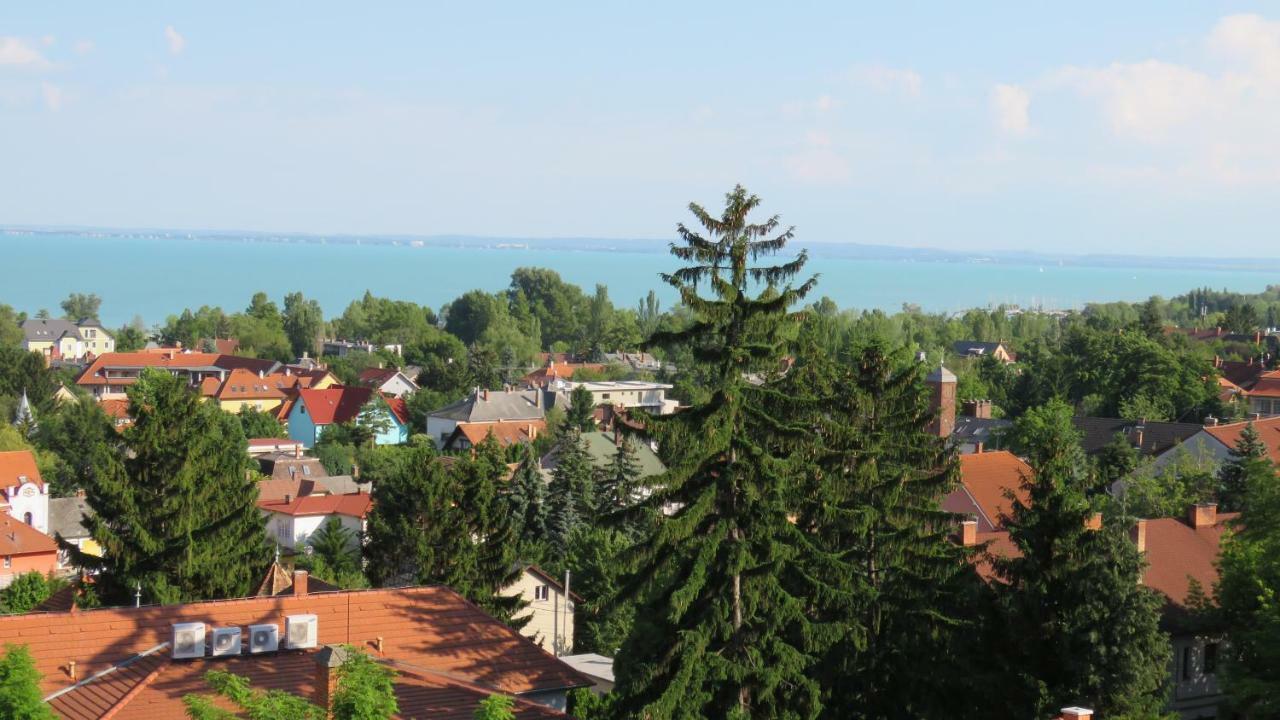 Hotel Prima Porta Vendeghaz Balatonalmádi Exterior foto